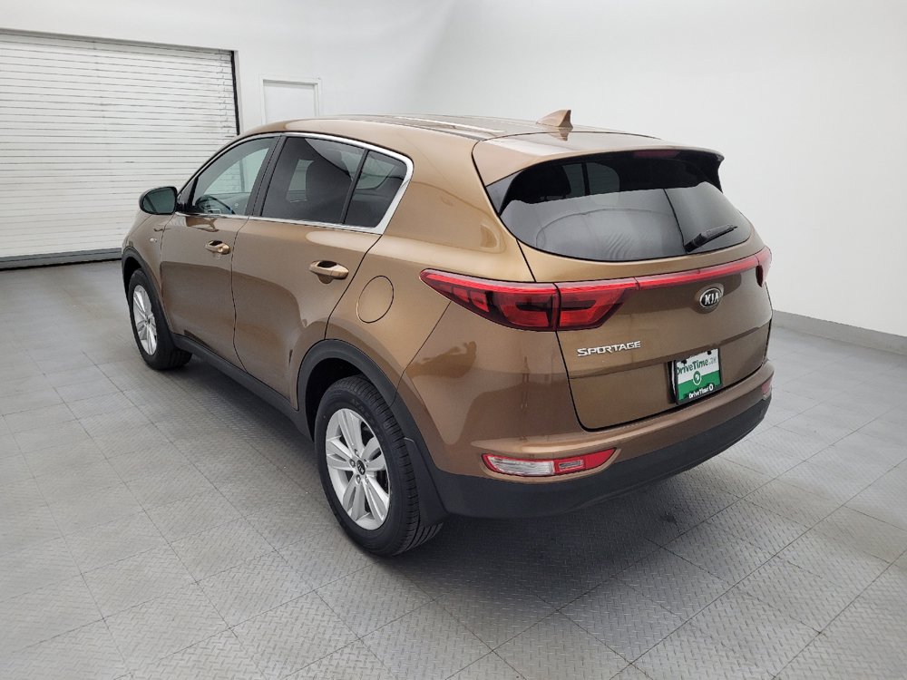 Used 2017 Kia Sportage LX AWD/4WD image 5