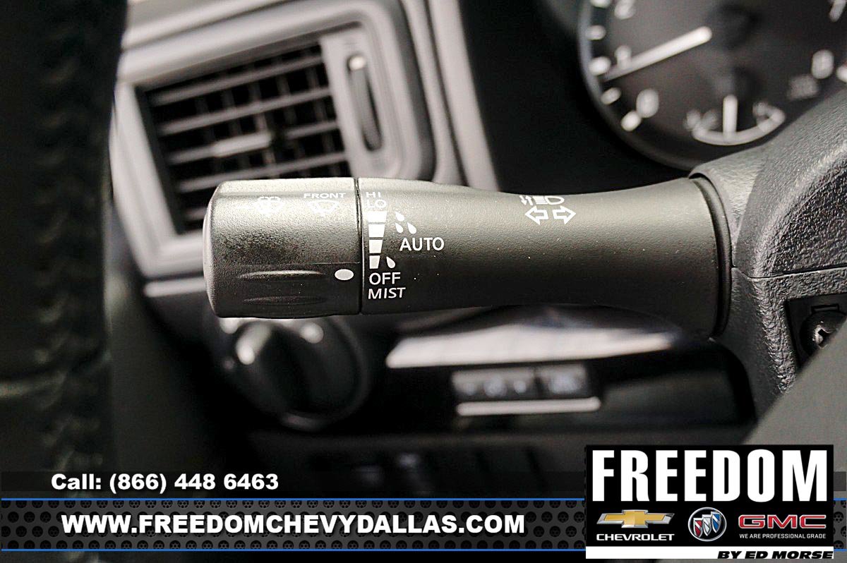 Used 2024 Nissan Titan SV w/ SV Convenience Package AWD/4WD image 23
