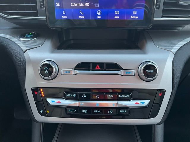 Used 2021 Ford Explorer XLT w/ Equipment Group 202A image 21