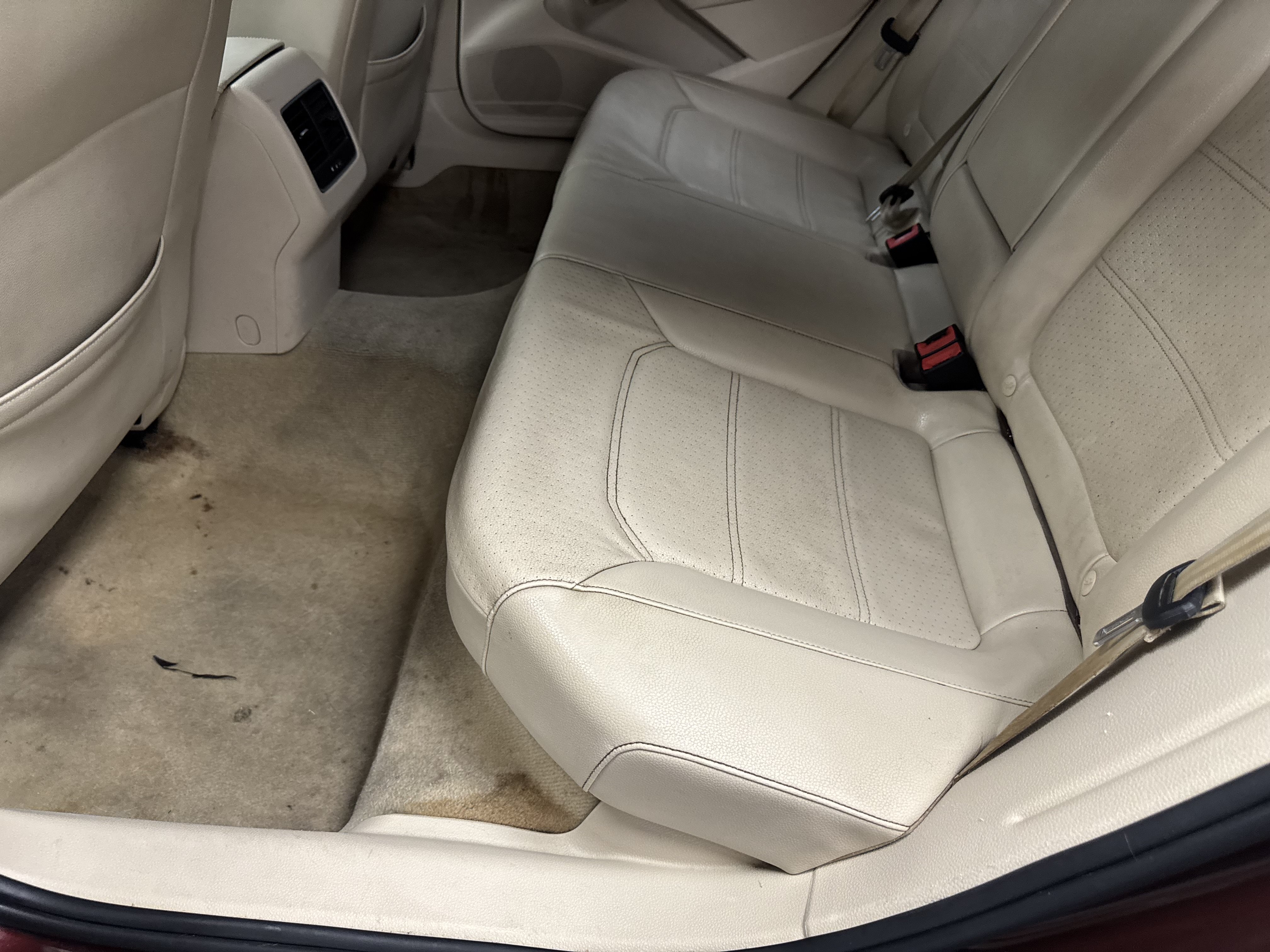 Used 2013 Volkswagen Passat 2.5 SE FWD image 9