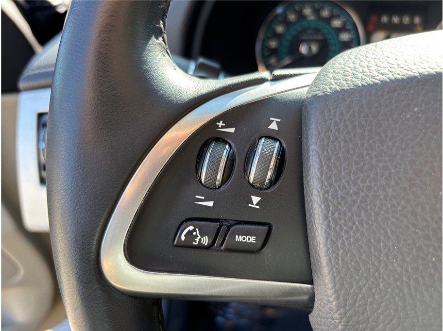 Used 2015 Jaguar XF Premium image 27