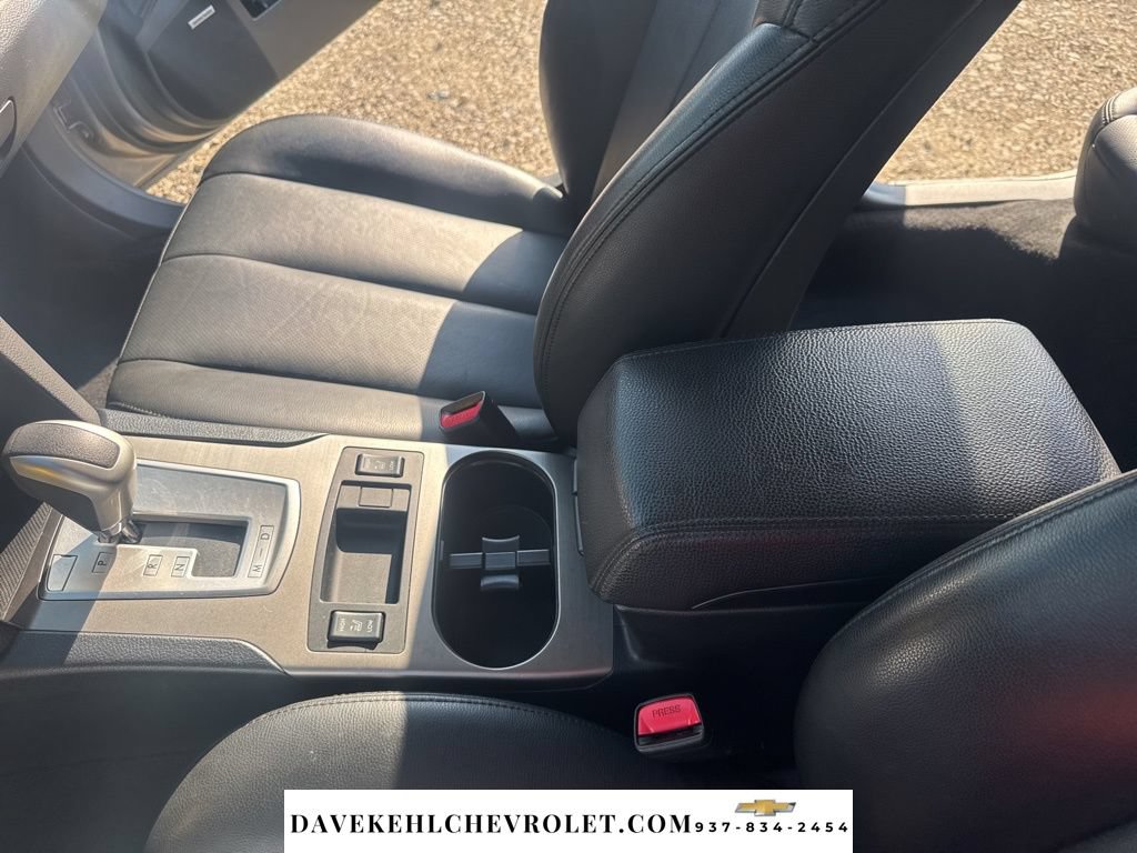 Used 2010 Subaru Outback 2.5i Limited AWD/4WD image 20