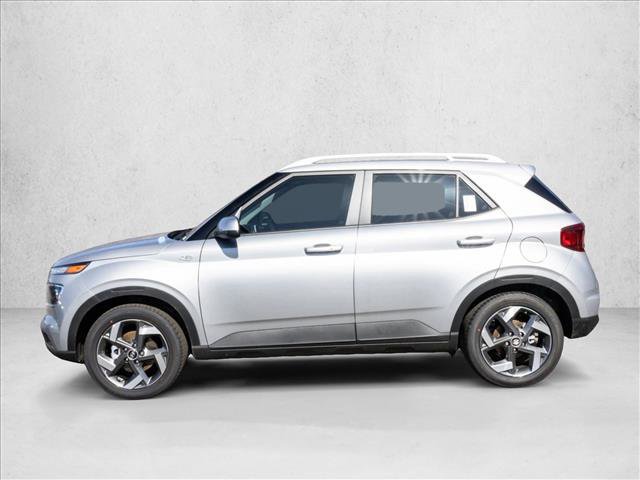 Used 2025 Hyundai Venue SEL image 8