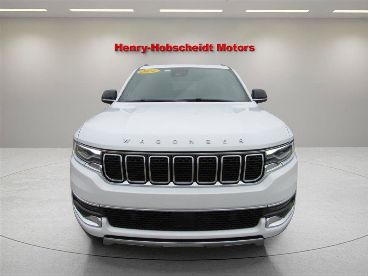 Used 2024 Jeep Wagoneer Series III AWD/4WD image 2