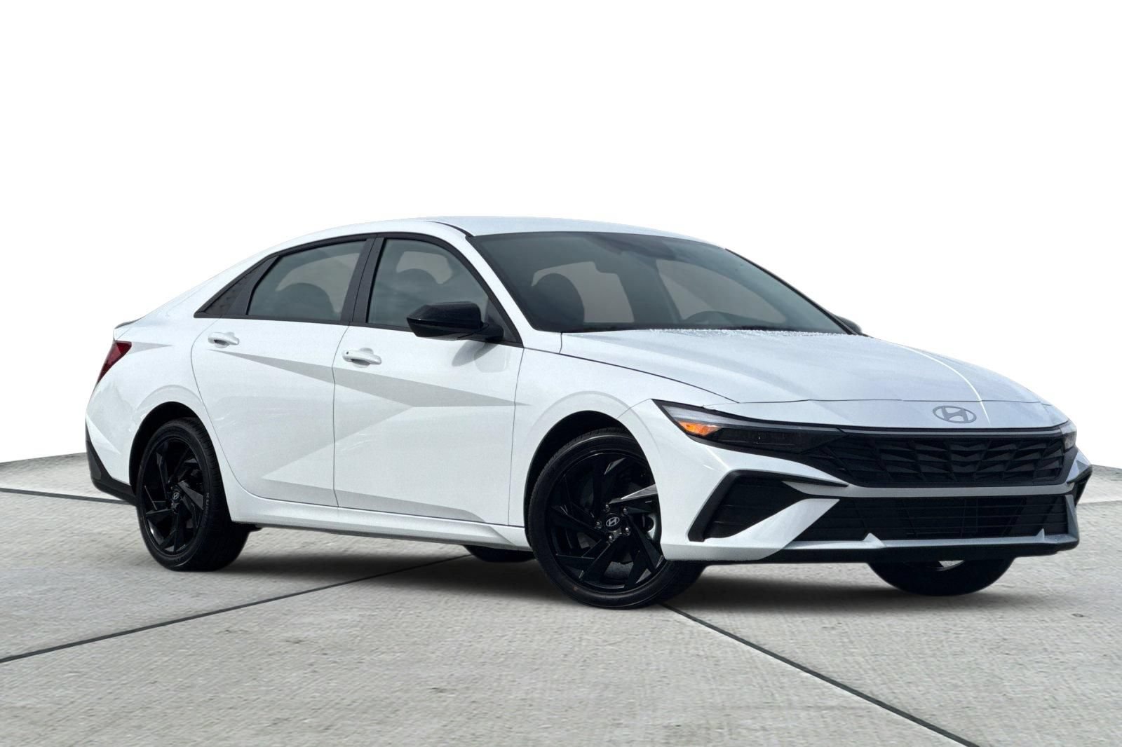 New 2026 Hyundai Elantra Sport FWD image 2