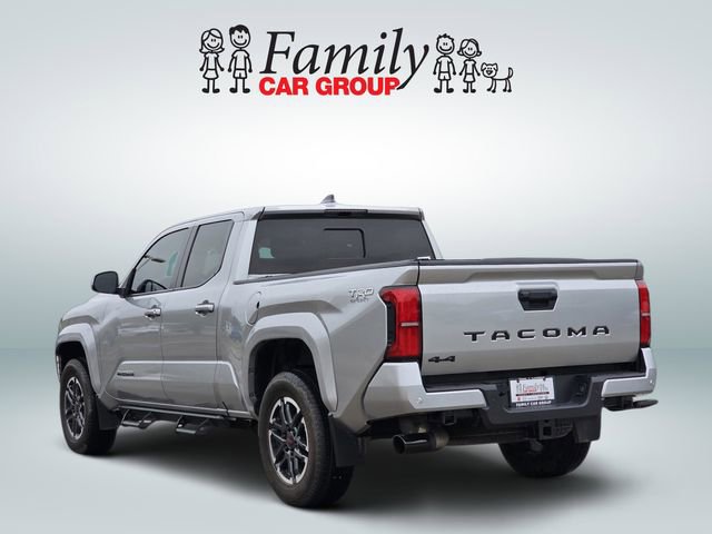 Used 2024 Toyota Tacoma TRD Sport w/ TRD Sport Upgrade Package AWD/4WD image 3