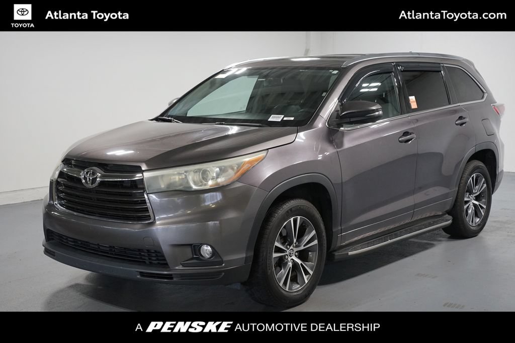Used 2016 Toyota Highlander XLE FWD image 1