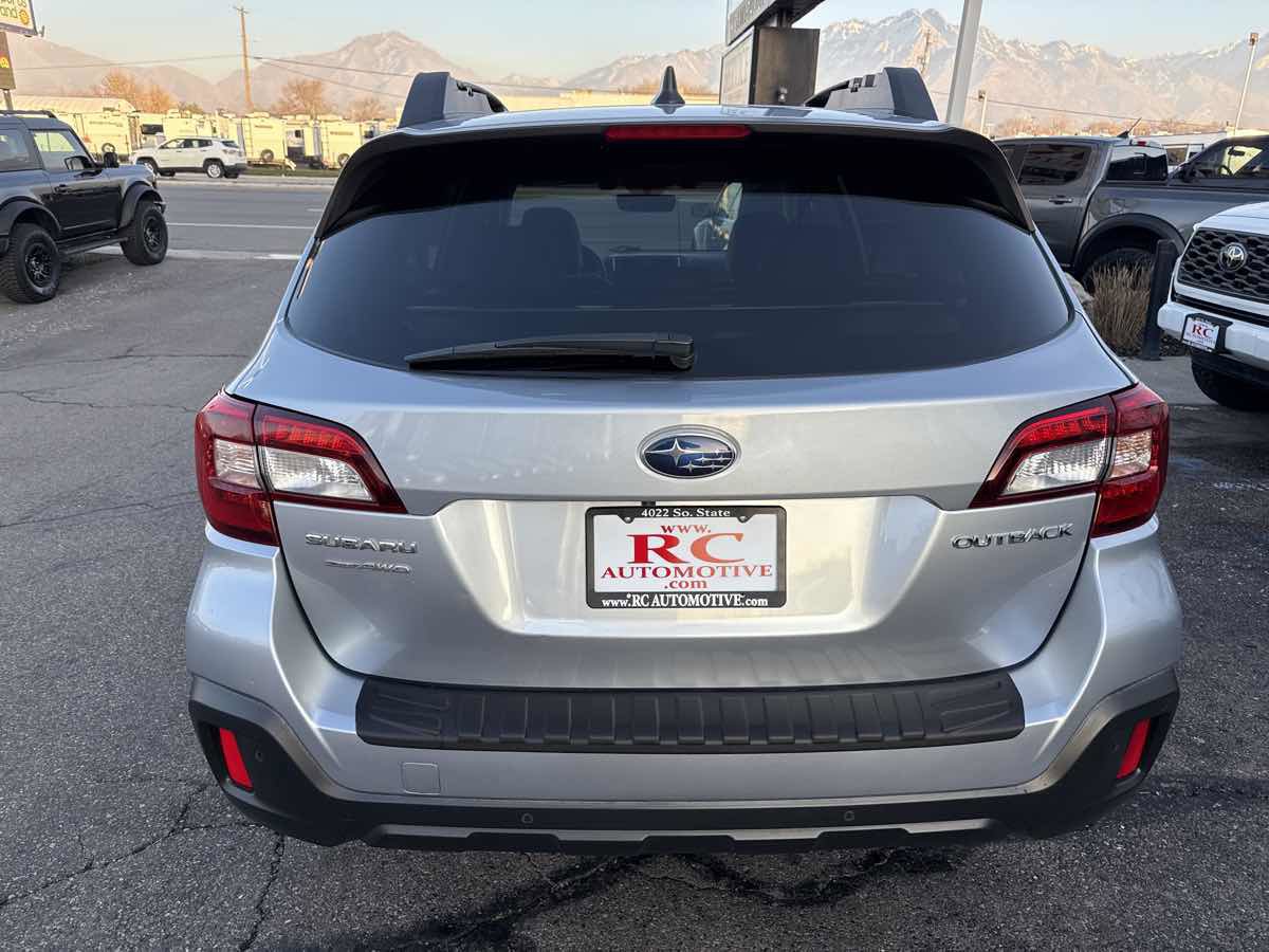 Used 2018 Subaru Outback 2.5i Limited image 7