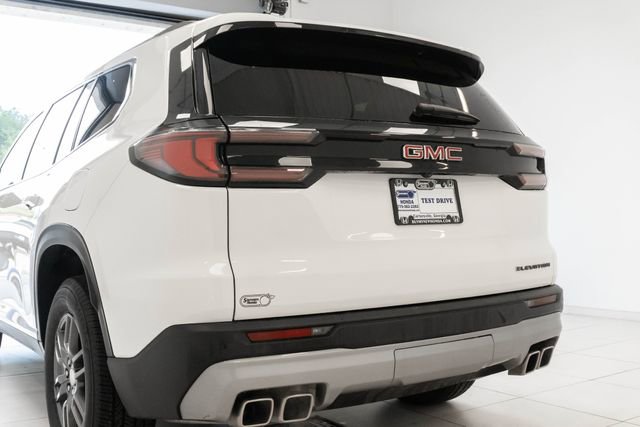 Used 2025 GMC Acadia Elevation image 12