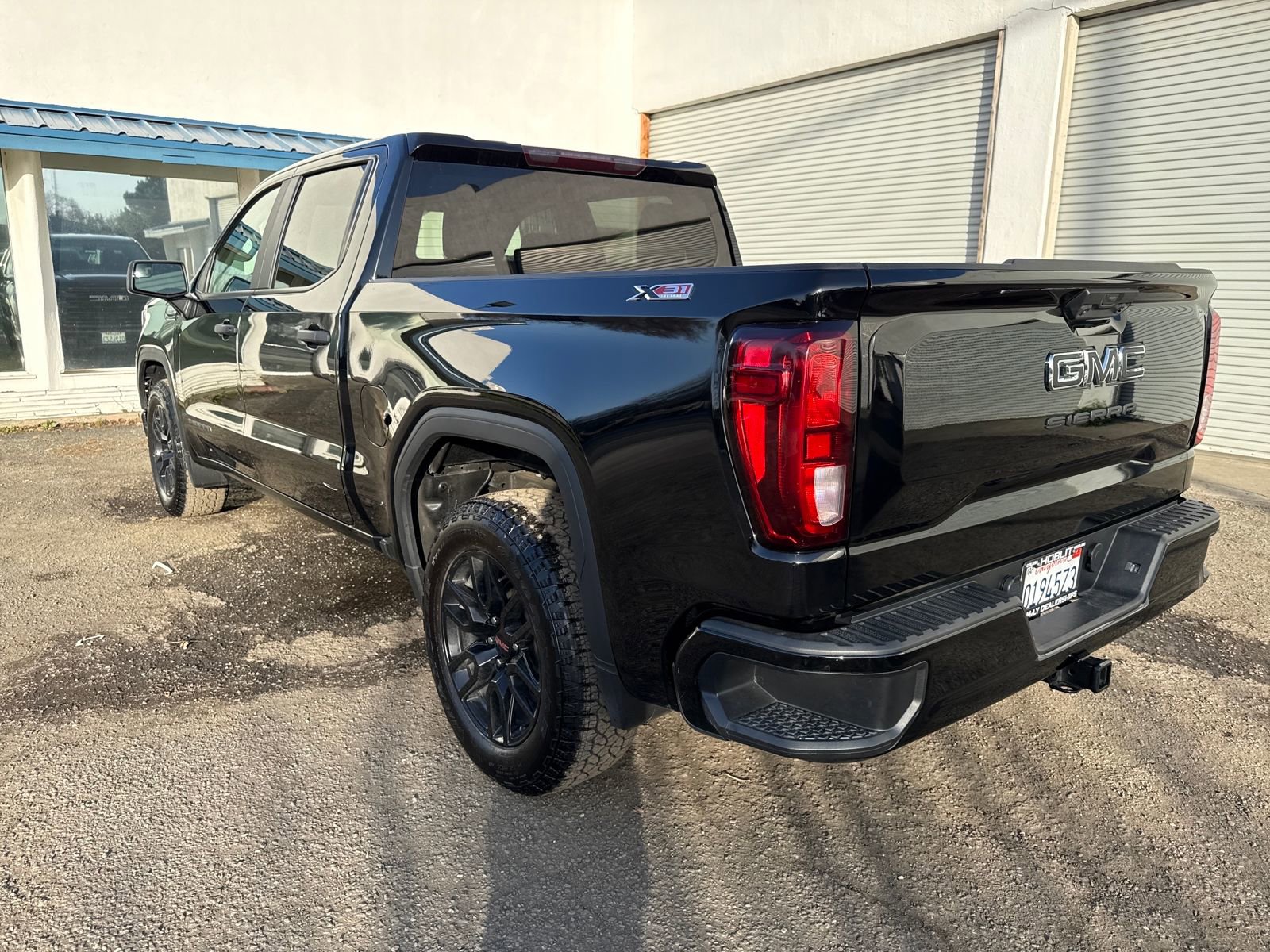 Used 2024 GMC Sierra 1500 Pro w/ Graphite Edition image 3