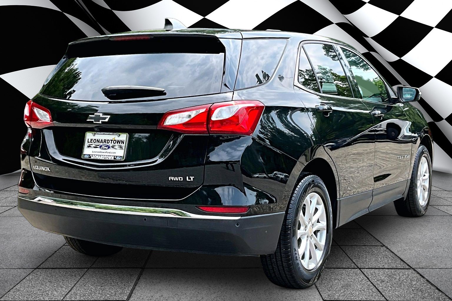 Used 2018 Chevrolet Equinox LT AWD/4WD image 2