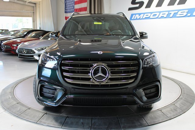 Used 2025 Mercedes-Benz GLS 450 4MATIC image 3