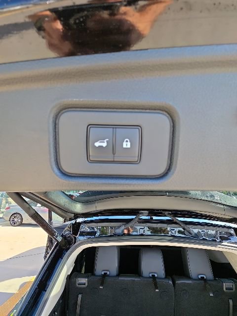 Used 2025 Nissan Pathfinder Platinum w/ Cargo Package AWD/4WD image 29