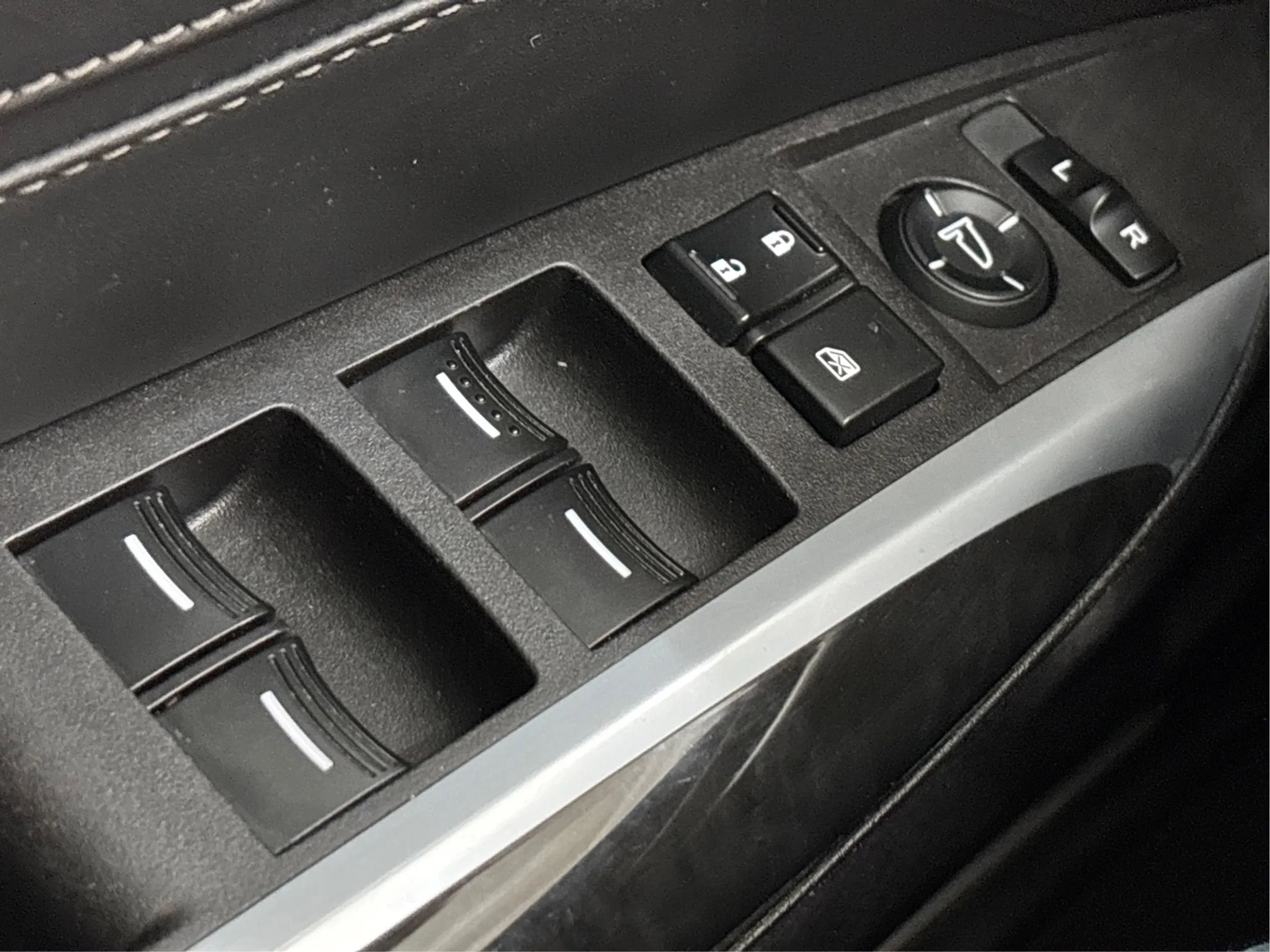 Used 2020 Acura TLX image 42