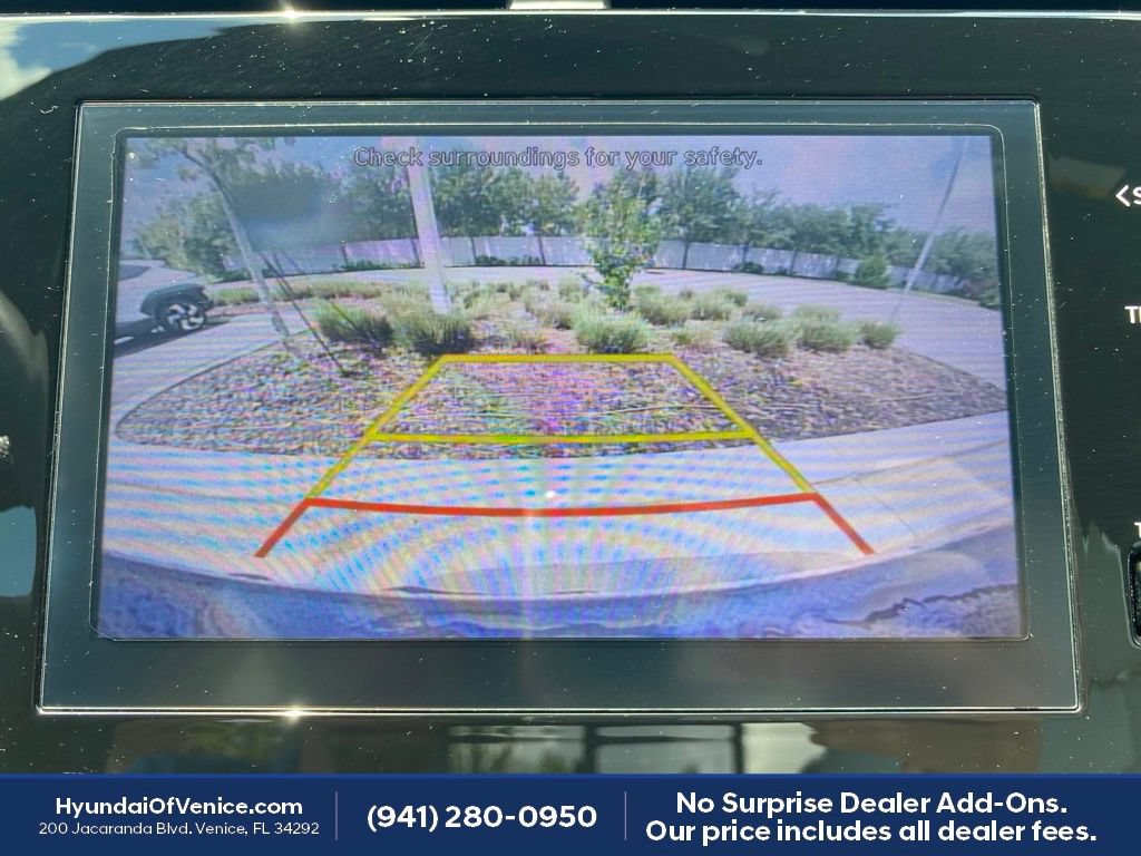 Certified 2022 Hyundai Santa Cruz SEL w/ Activity Package FWD image 6