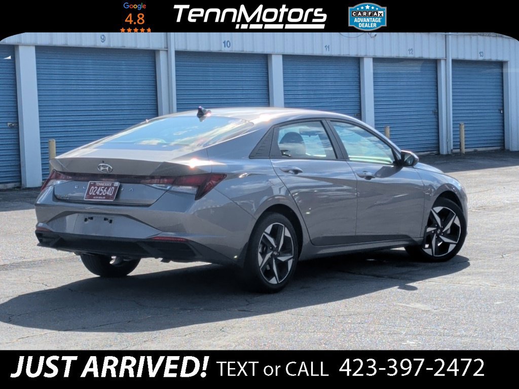 Used 2023 Hyundai Elantra SEL w/ Convenience Package FWD image 5