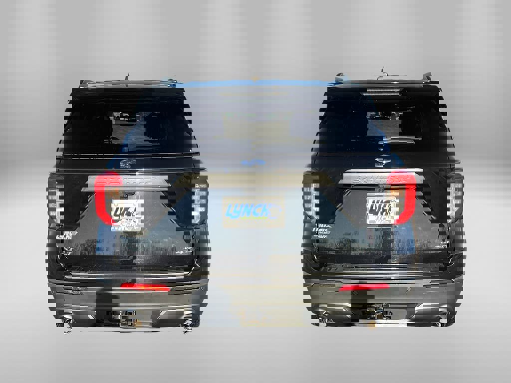 Used 2023 Ford Explorer XLT w/ Equipment Group 202A image 3