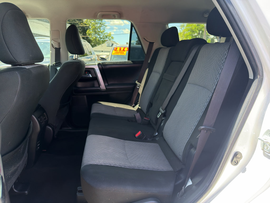 Used 2019 Toyota 4Runner SR5 AWD/4WD image 16
