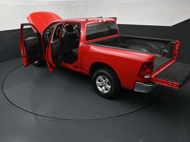 Used 2021 RAM 1500 Classic SLT AWD/4WD image 29