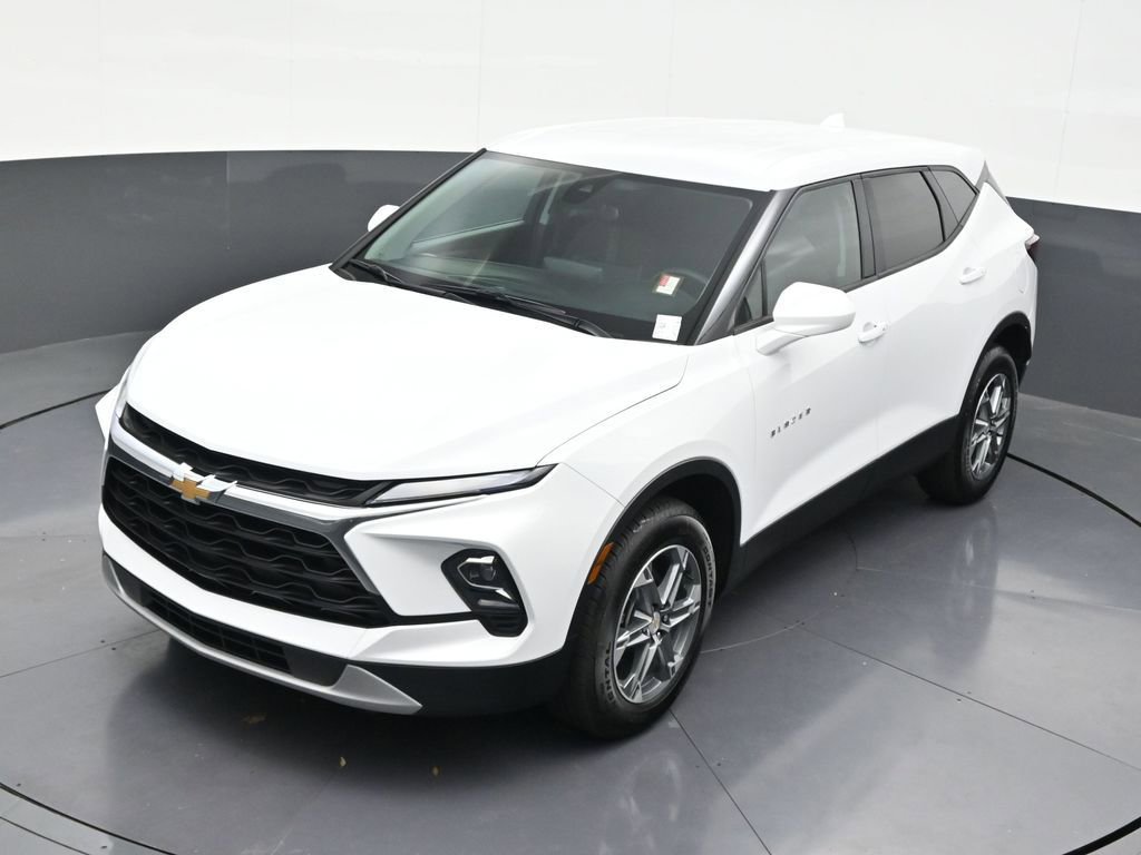 Used 2025 Chevrolet Blazer LT image 16