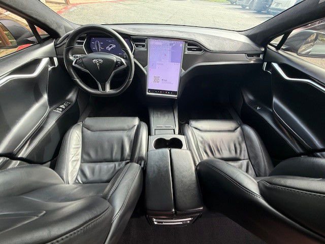 Used 2017 Tesla Model S 75D image 4
