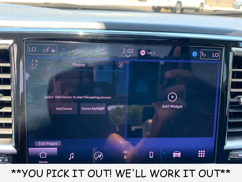 Used 2025 Chrysler Pacifica Limited FWD image 18