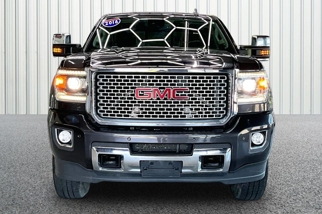 Used 2016 GMC Sierra 3500 Denali AWD/4WD image 2