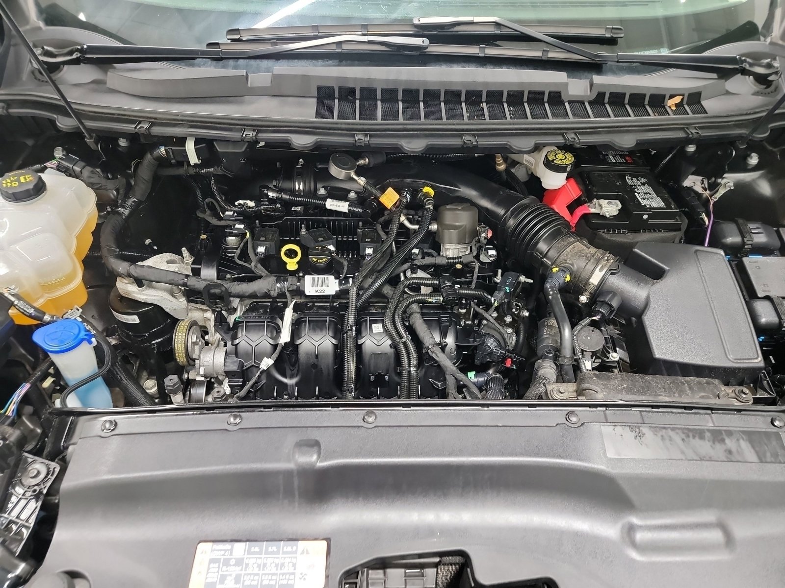 Used 2024 Ford Edge SEL image 12