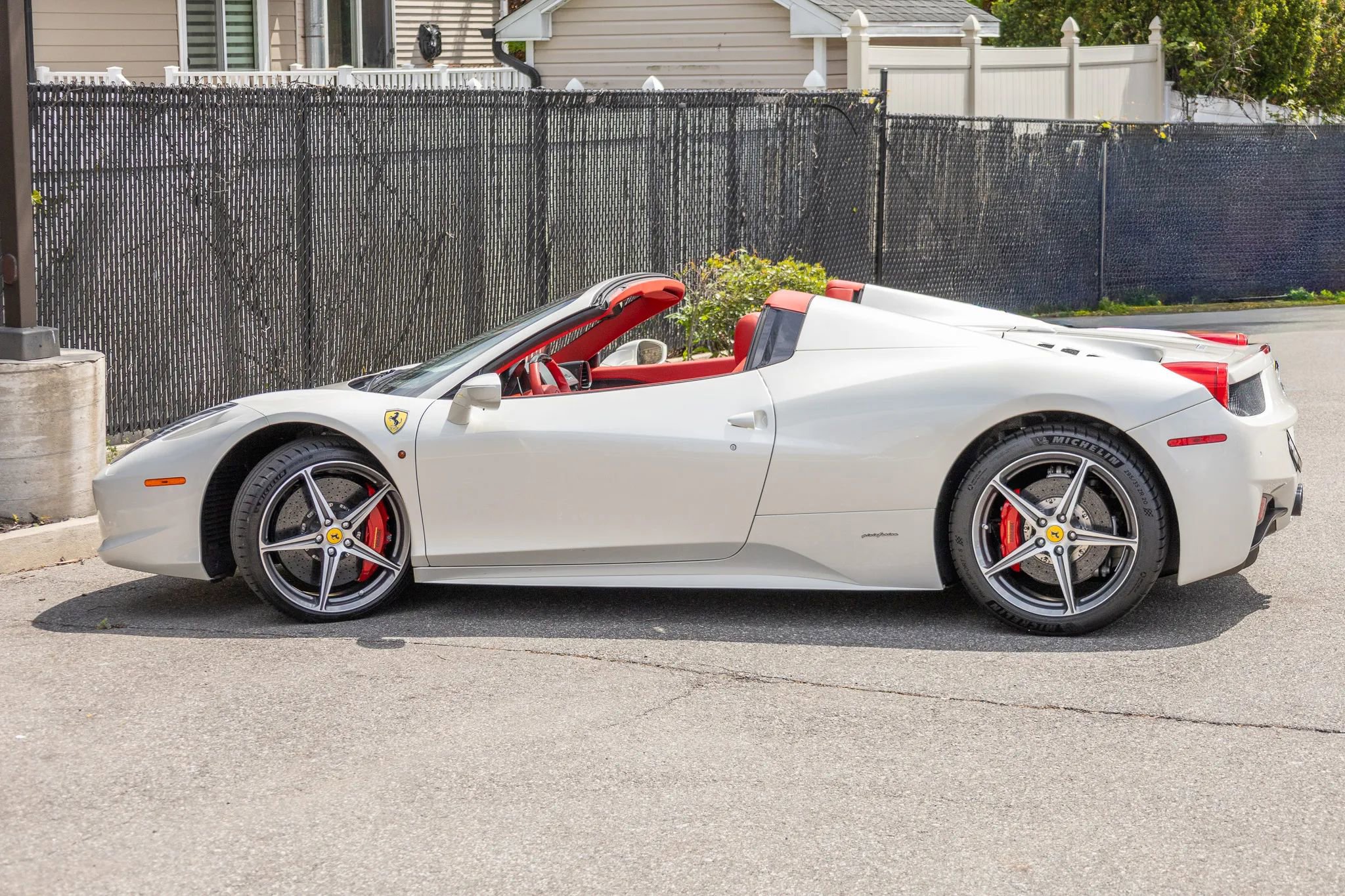 Used 2012 Ferrari 458 Spider RWD image 48