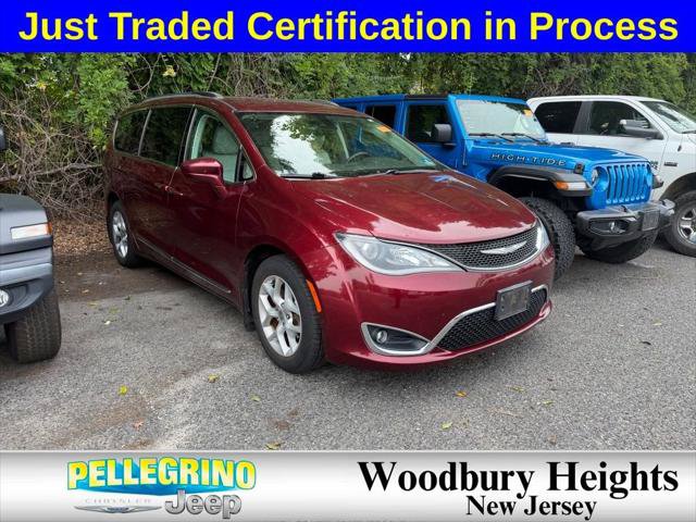 Certified 2017 Chrysler Pacifica Touring-L w/ Tire & Wheel Group FWD image 1