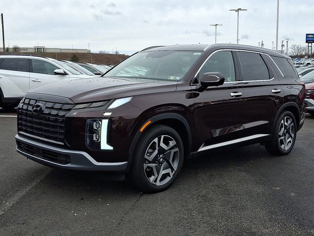 Used 2025 Hyundai Palisade Limited image 3