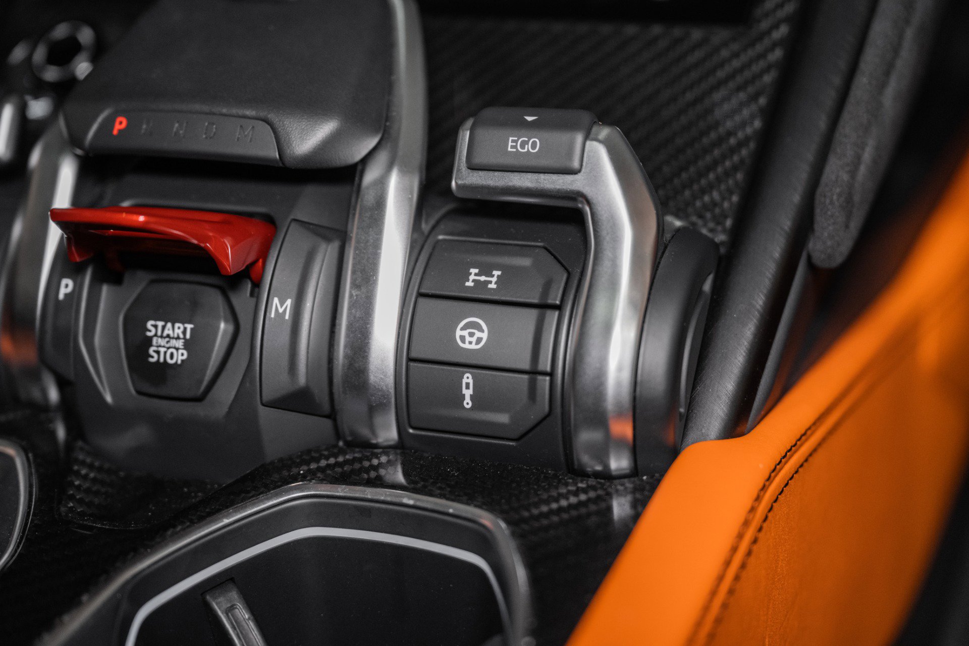 Used 2022 Lamborghini Urus image 44