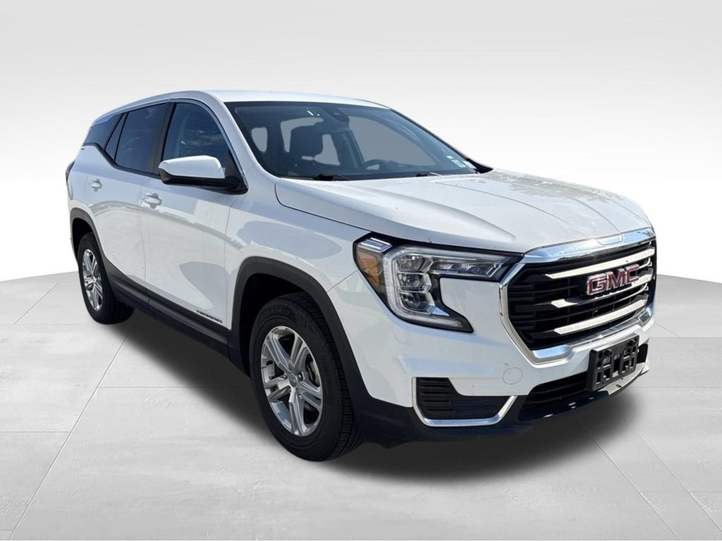 Used 2024 GMC Terrain SLE AWD/4WD image 3