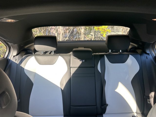 Used 2022 Mercedes-Benz A 220 image 24