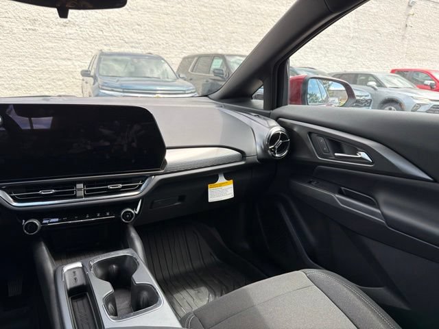New 2026 Chevrolet Equinox EV LT w/ Comfort Package AWD/4WD image 24