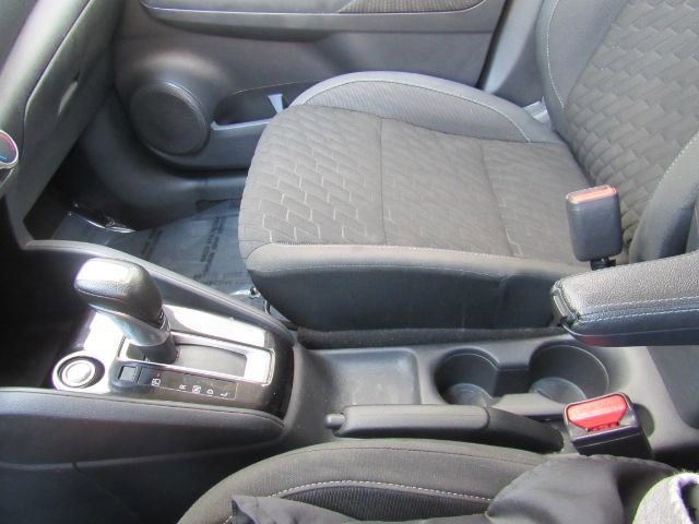Used 2021 Nissan Kicks S image 34