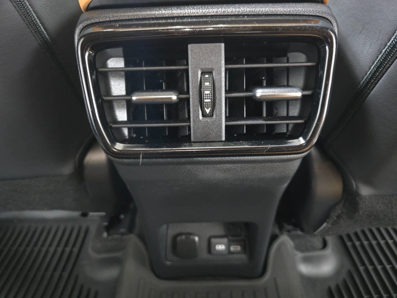 Used 2023 Lexus NX 350 AWD image 40