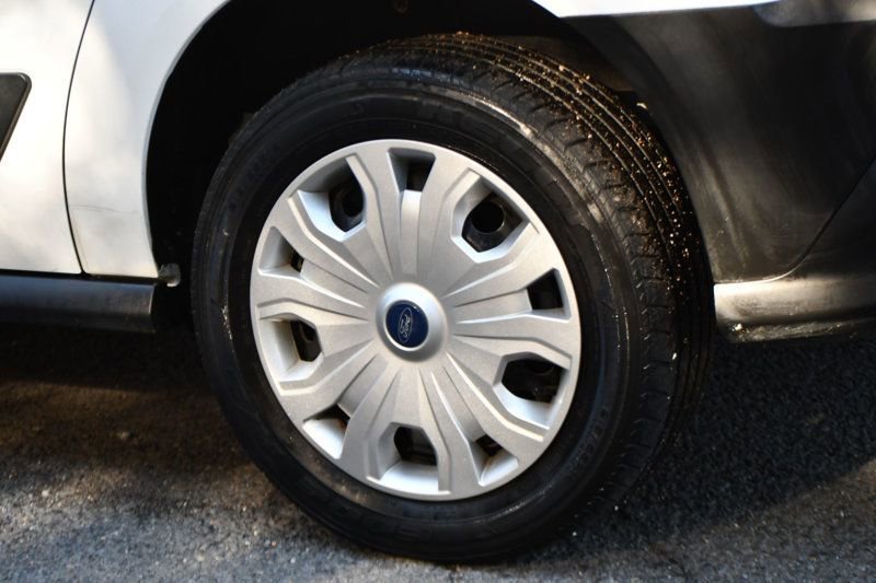 Used 2019 Ford Transit Connect XL image 10