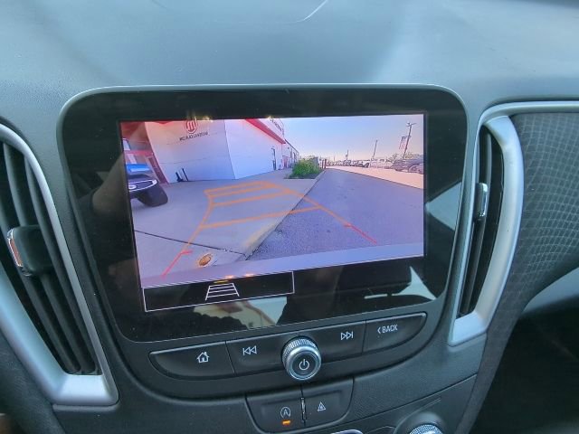Used 2023 Chevrolet Malibu LT FWD image 20