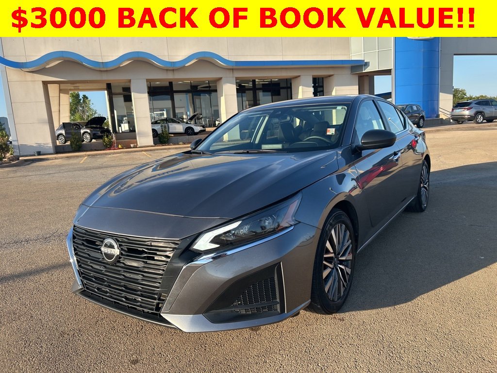 Used 2024 Nissan Altima 2.5 SV