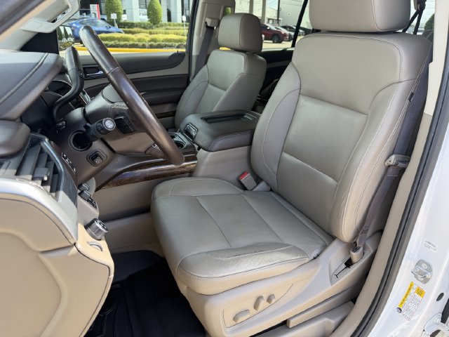 Used 2018 Chevrolet Suburban LT RWD image 24