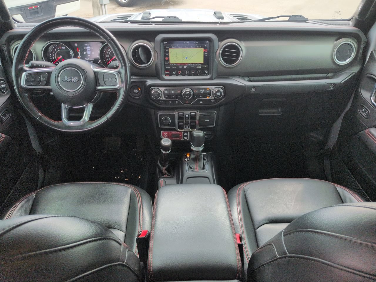 Used 2022 Jeep Gladiator Rubicon w/ LED Lighting Group AWD/4WD image 13