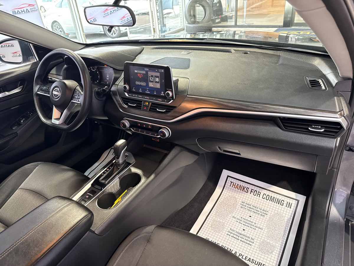 Used 2025 Nissan Altima 2.5 SV AWD/4WD image 51