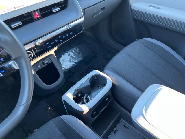 Used 2024 Hyundai Ioniq 5 SE image 27