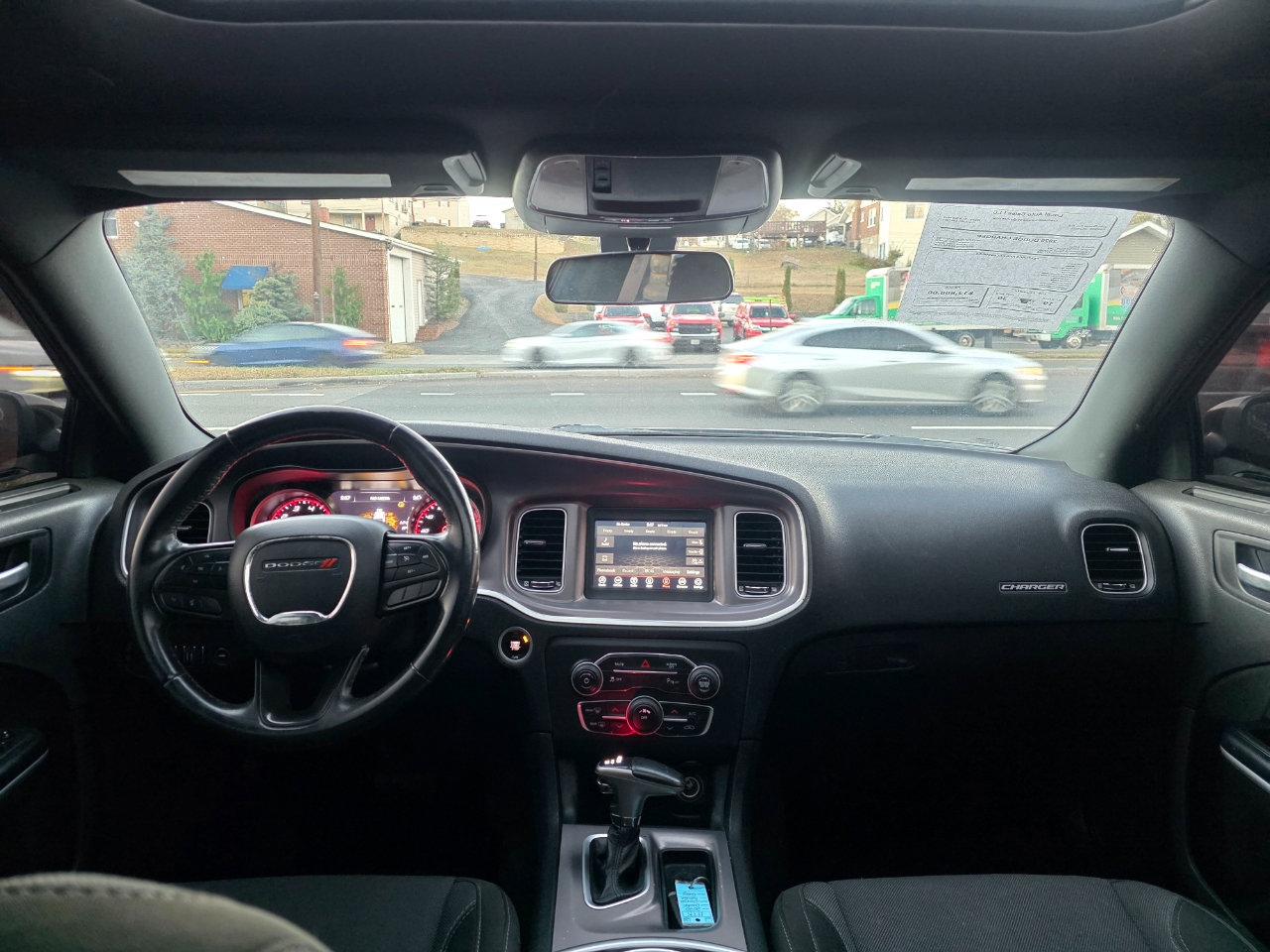 Used 2020 Dodge Charger SXT image 18