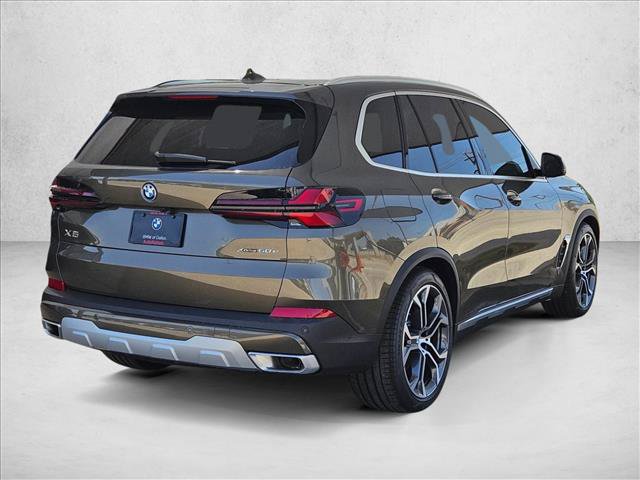 New 2026 BMW X5 xDrive50e w/ Climate Comfort Package AWD/4WD image 5