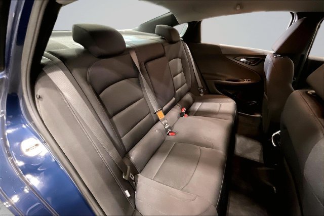 Used 2021 Chevrolet Malibu LT FWD image 27