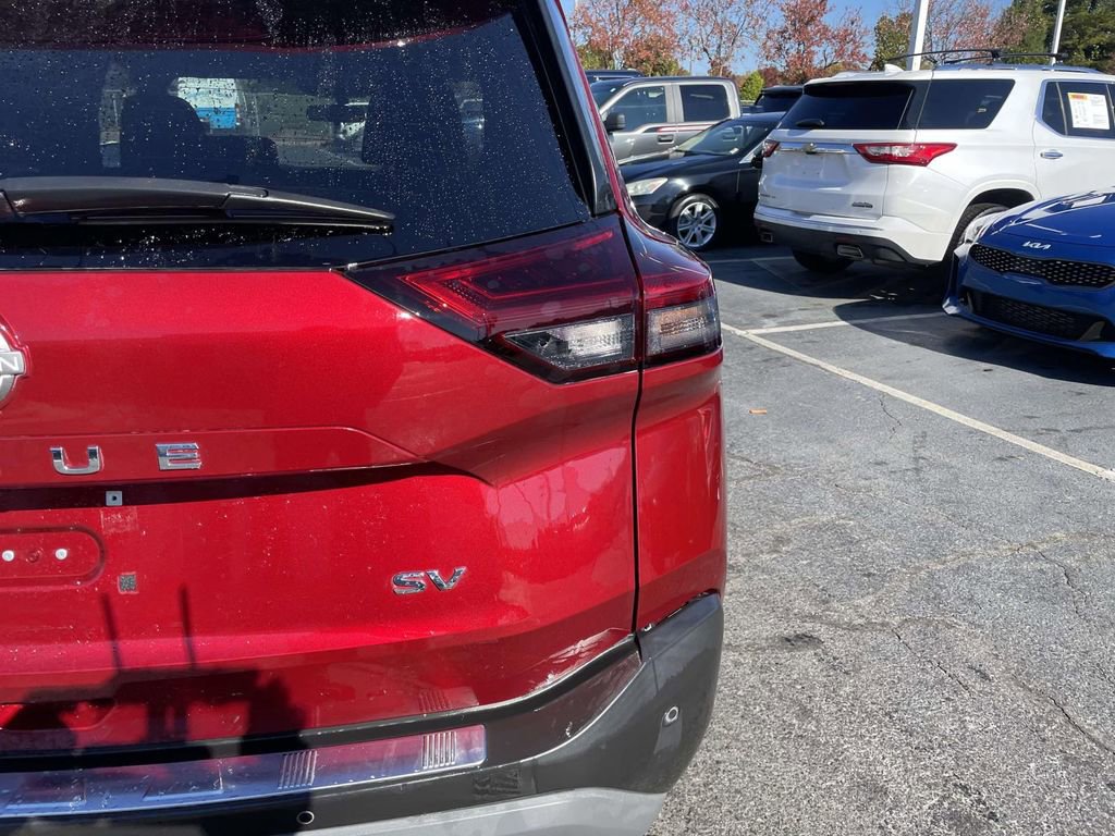 Used 2022 Nissan Rogue SV image 18