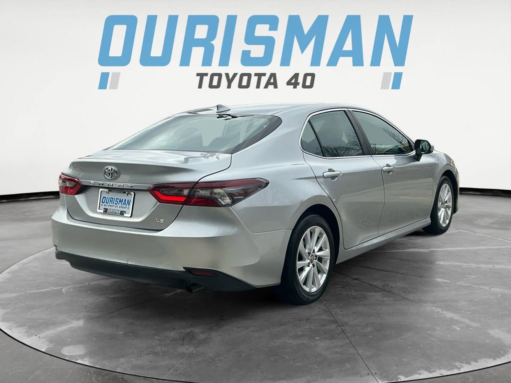 Used 2023 Toyota Camry LE image 7