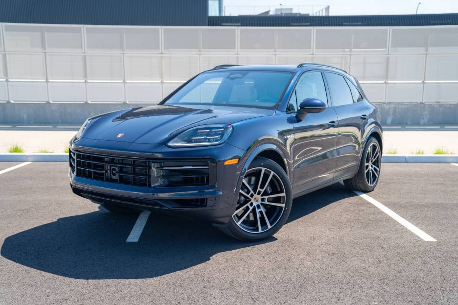 New 2026 Porsche Cayenne E-Hybrid AWD/4WD image 1